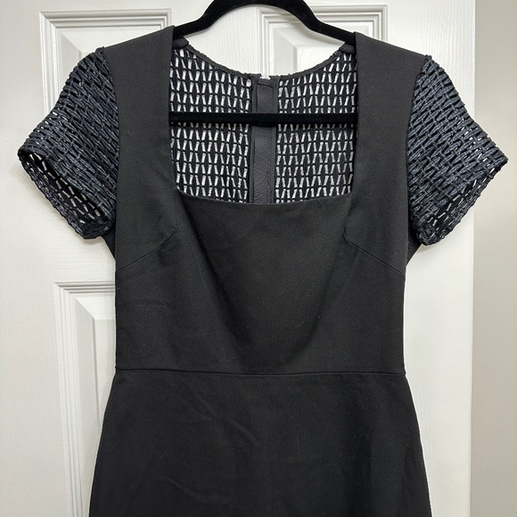 Roland Mouret for Banana Republic Short-sleeved Black Bodycon Dress Sz 6 - Picture 2 of 9